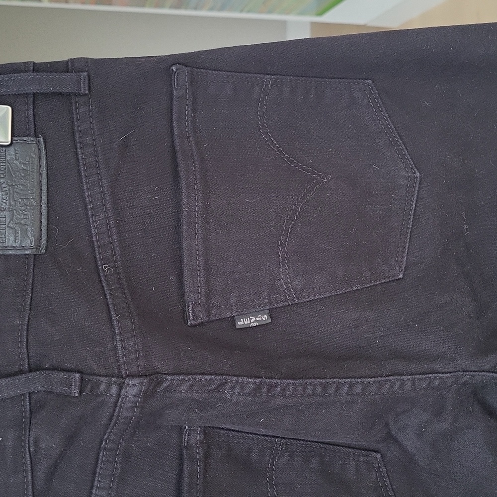 Levi's Ripped Jeans - Picture 5 of 5